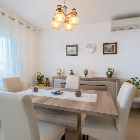 Apartment Luti Pula Exterior photo